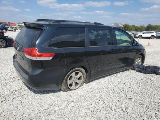 5TDKK3DC3DS339931 - 2013 TOYOTA SIENNA LE BLACK photo 3