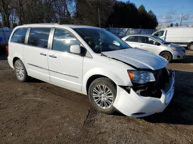 2C4RC1CG4GR285900 - 2016 CHRYSLER TOWN & COU TOURING L WHITE photo 4
