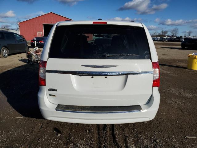 2C4RC1CG4GR285900 - 2016 CHRYSLER TOWN & COU TOURING L WHITE photo 6