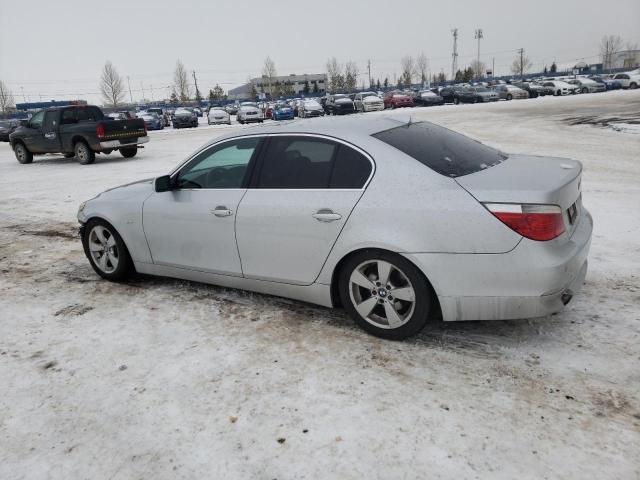 WBANF73577CU26083 - 2007 BMW 530 XI SILVER photo 2