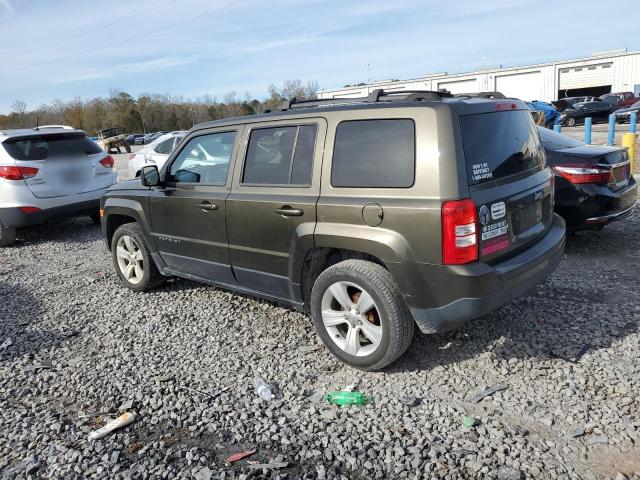 1C4NJPFB3FD274962 - 2015 JEEP PATRIOT LATITUDE GREEN photo 2