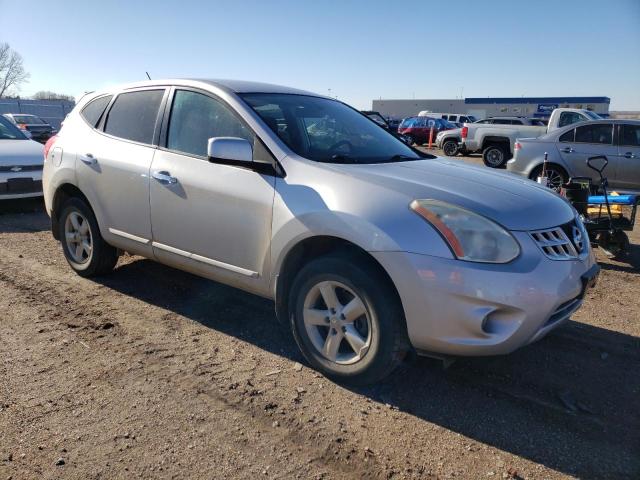 JN8AS5MV7DW601298 - 2013 NISSAN ROGUE S SILVER photo 4