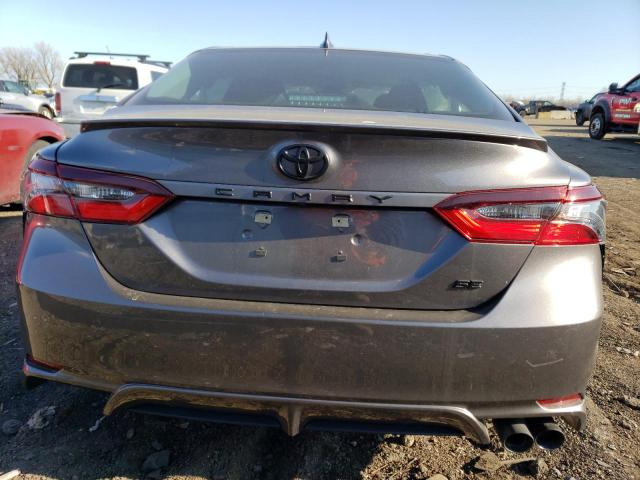 4T1T11AK6PU783047 - 2023 TOYOTA CAMRY SE NIGHT SHADE GRAY photo 6