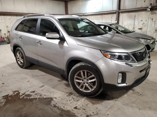 5XYKTDA70FG647309 - 2015 KIA SORENTO LX SILVER photo 4