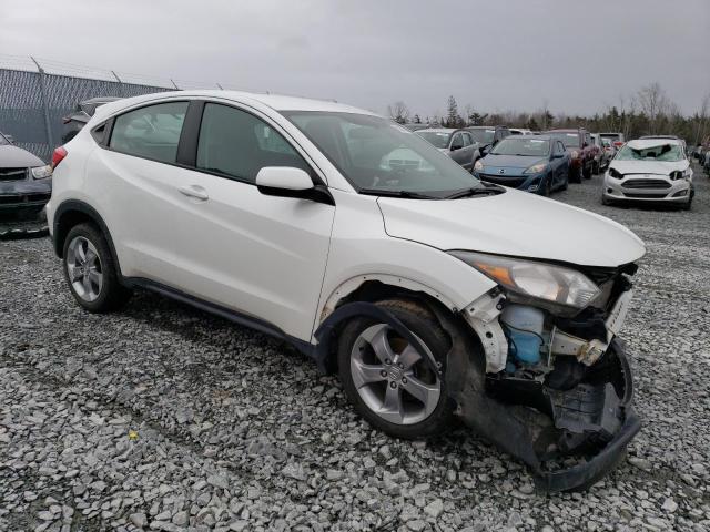 3CZRU6H39HM105104 - 2017 HONDA HR-V LX WHITE photo 4