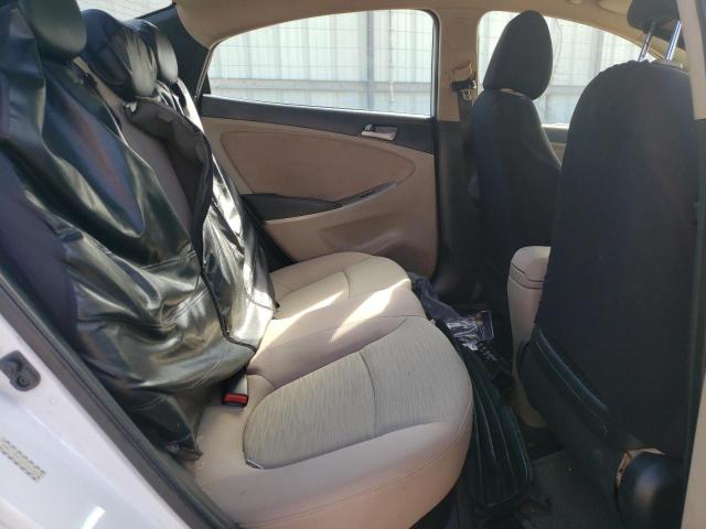 KMHCT4AE5HU283758 - 2017 HYUNDAI ACCENT SE Weiß Foto 18