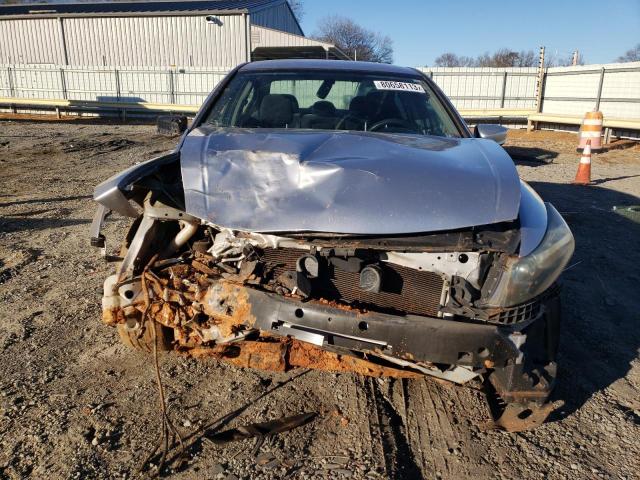 1HGCP2F47BA103302 - 2011 HONDA ACCORD LXP SILVER photo 5