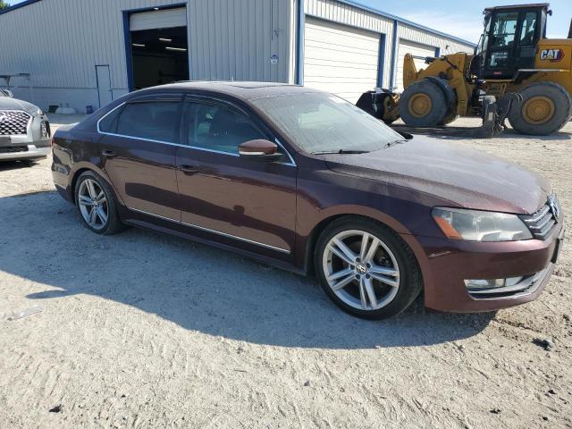 1VWCN7A36DC045476 - 2013 VOLKSWAGEN PASSAT SEL Burdeos foto 4