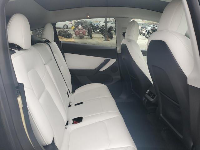 7SAYGDEE8NF454387 - 2022 TESLA MODEL Y CHARCOAL photo 11