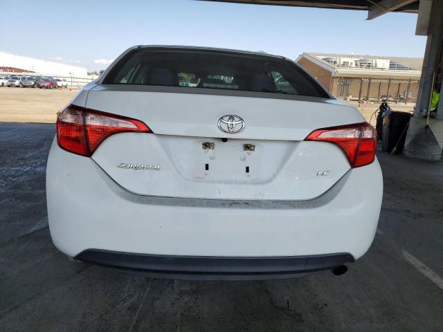 5YFBURHE4KP862776 - 2019 TOYOTA COROLLA L WHITE photo 6
