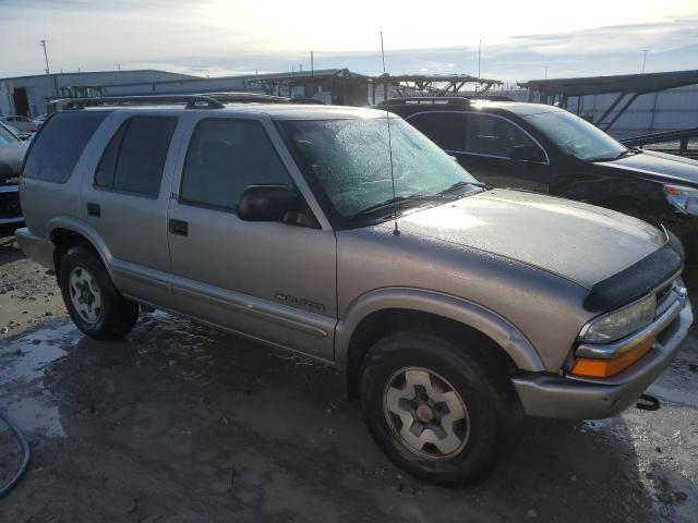 1GNDT13W22K103322 - 2002 CHEVROLET BLAZER SILVER photo 4