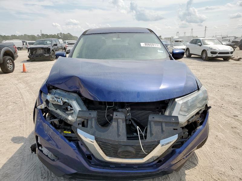 5N1AT2MT7JC700623 - 2018 NISSAN ROGUE S Көк фото 5