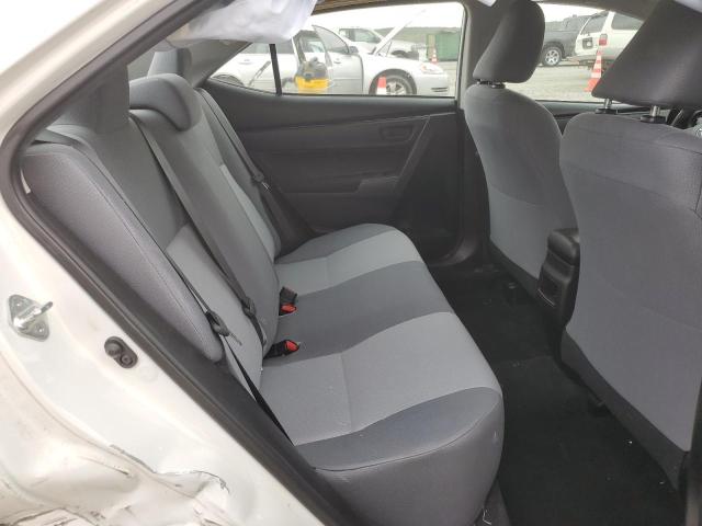 5YFBURHE3JP850410 - 2018 TOYOTA COROLLA L WHITE photo 10