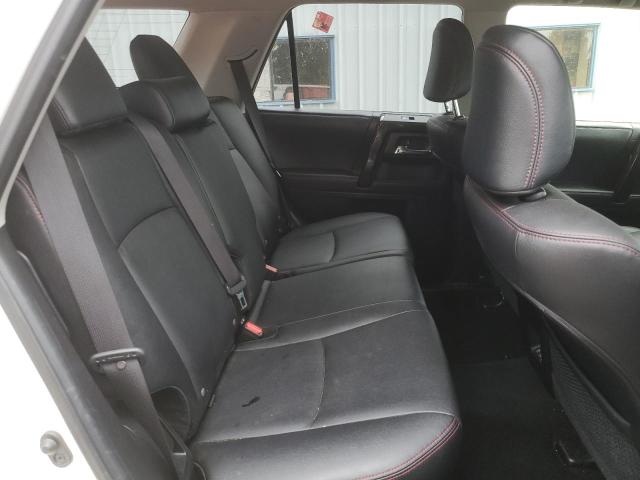 JTEBU5JR5L5803302 - 2020 TOYOTA 4RUNNER SR5/SR5 PREMIUM WHITE photo 11