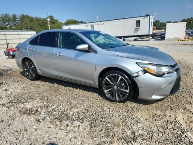 4T1BF1FK6GU254204 - 2016 TOYOTA CAMRY LE SILVER photo 4