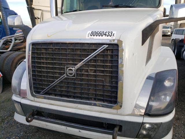 4V4NC9EH3HN964949 - 2017 VOLVO VN VNL WHITE photo 7