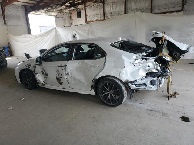4T1T11AK6NU634621 - 2022 TOYOTA CAMRY SE 白色 照片 2