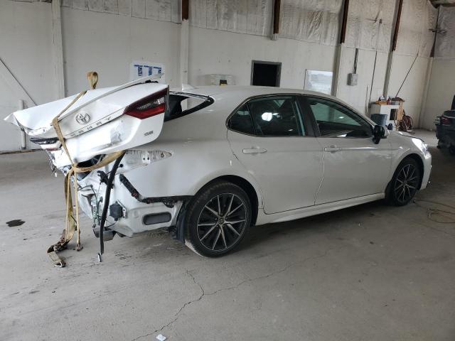 4T1T11AK6NU634621 - 2022 TOYOTA CAMRY SE 白色 照片 3