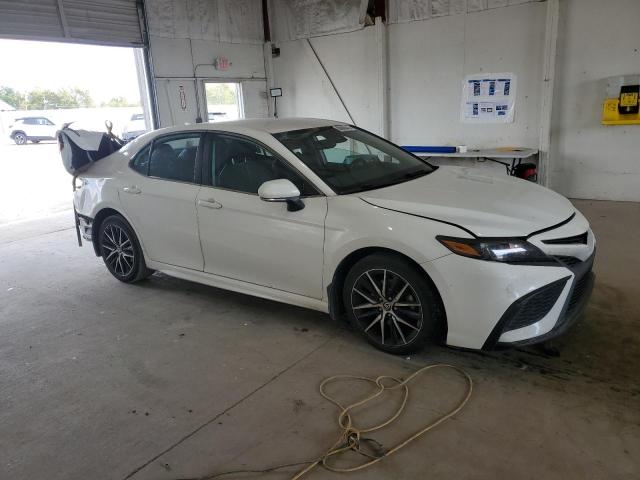 4T1T11AK6NU634621 - 2022 TOYOTA CAMRY SE 白色 照片 4