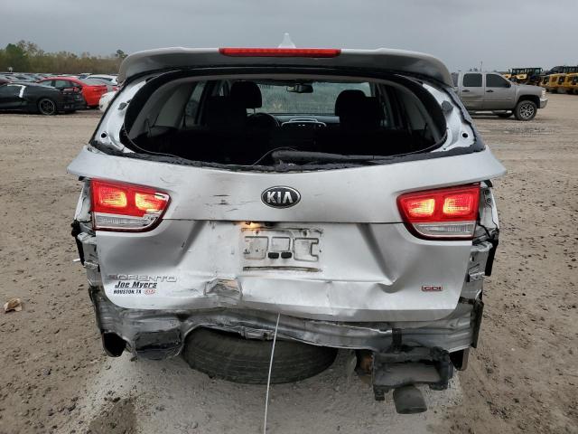 5XYPG4A33JG349269 - 2018 KIA SORENTO LX SILVER photo 6