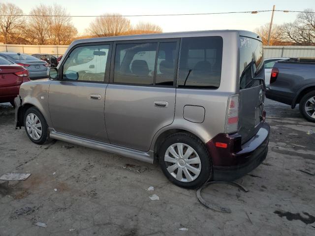 JTLKT324750189632 - 2005 TOYOTA SCION XB GRAY photo 2