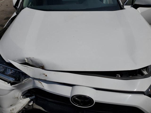 2T3W1RFV1MC167212 - 2021 TOYOTA RAV4 XLE WHITE photo 12