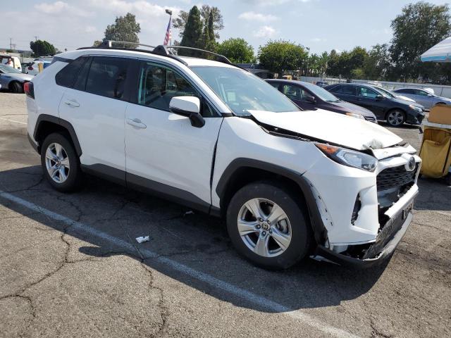 2T3W1RFV1MC167212 - 2021 TOYOTA RAV4 XLE WHITE photo 4