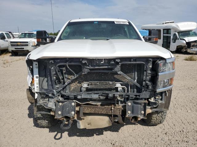 1GB2KUEG5JZ332601 - 2018 CHEVROLET SILVERADO K2500 HEAVY DUTY WHITE photo 5
