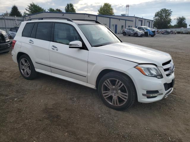 WDCGG8JB2DG081342 - 2013 MERCEDES-BENZ GLK 350 4MATIC WHITE photo 4