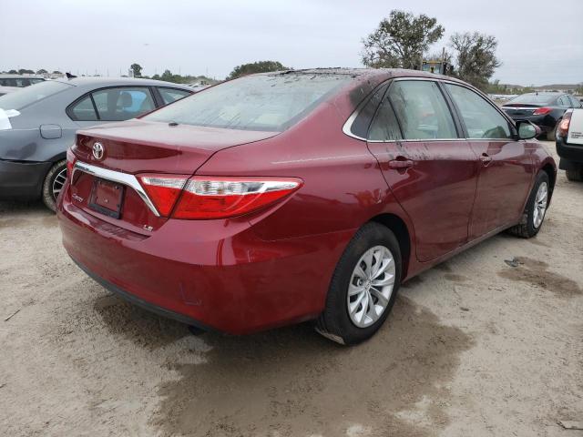 4T1BF1FK3FU922488 - 2015 TOYOTA CAMRY LE RED photo 3