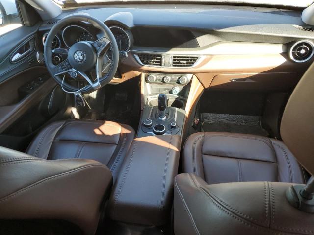 ZASPAKBN1K7C51546 - 2019 ALFA ROMEO STELVIO TI WHITE photo 8