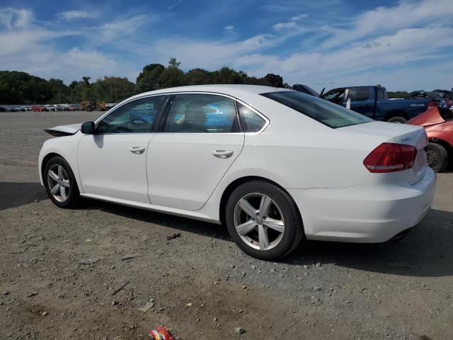1VWBP7A37DC124418 - 2013 VOLKSWAGEN PASSAT SE WHITE photo 2