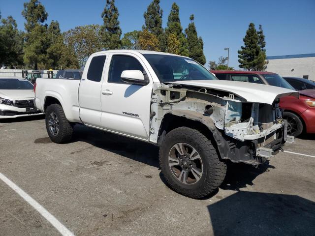 5TFRZ5CN1GX015478 - 2016 TOYOTA TACOMA ACCESS CAB WHITE photo 4