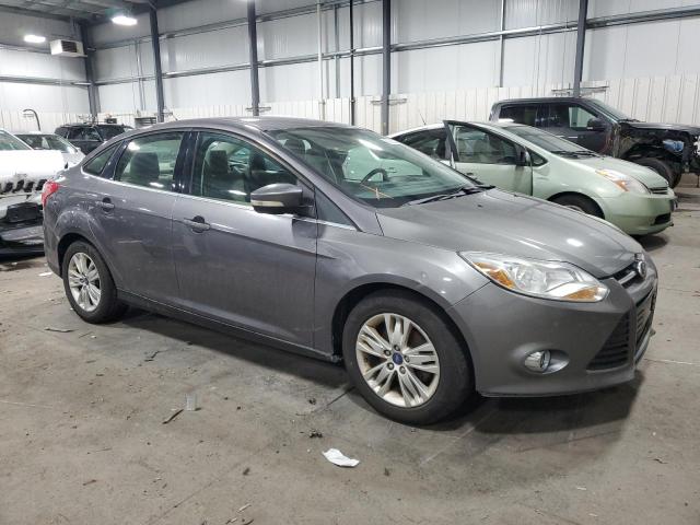 1FAHP3H25CL147610 - 2012 FORD FOCUS SEL GRAY photo 4