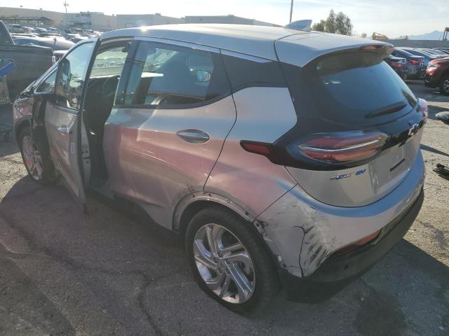 1G1FW6S02P4147117 - 2023 CHEVROLET BOLT EV 1LT SILVER photo 2