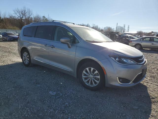 2C4RC1BG6JR211032 - 2018 CHRYSLER PACIFICA TOURING L GRAY photo 4