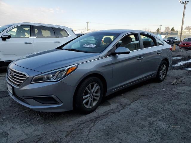 5NPE24AF9GH385615 - 2016 HYUNDAI SONATA SE SILVER photo 1