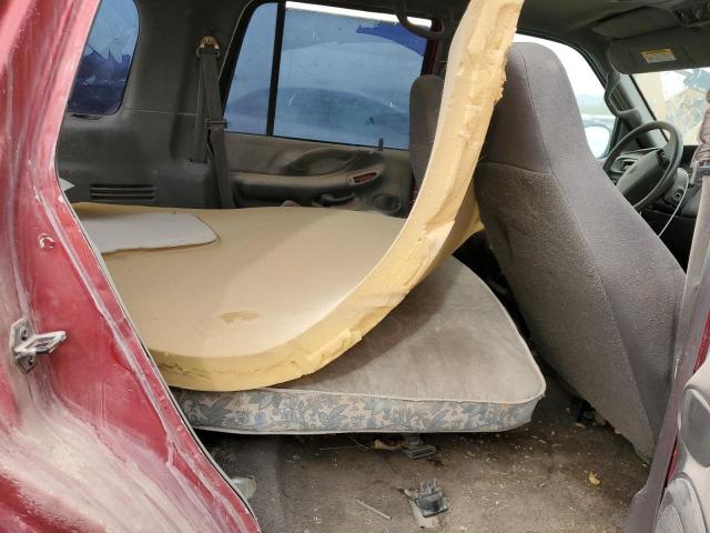 1FMRU1666YLC35036 - 2000 FORD EXPEDITION XLT TAN photo 10