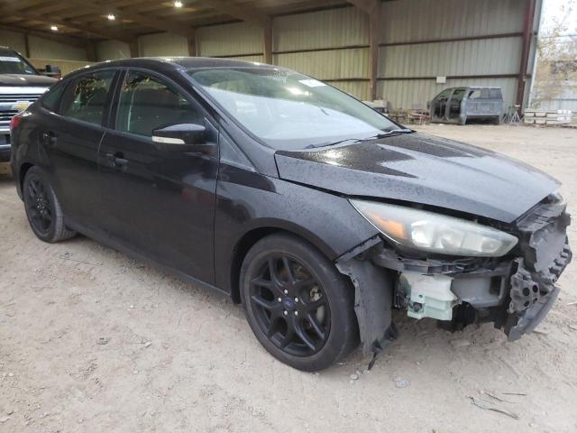 1FADP3F21GL295356 - 2016 FORD FOCUS SE BLACK photo 4