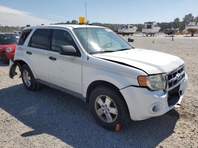 1FMCU9C73AKB18401 - 2010 FORD ESCAPE XLS 白色 照片 4