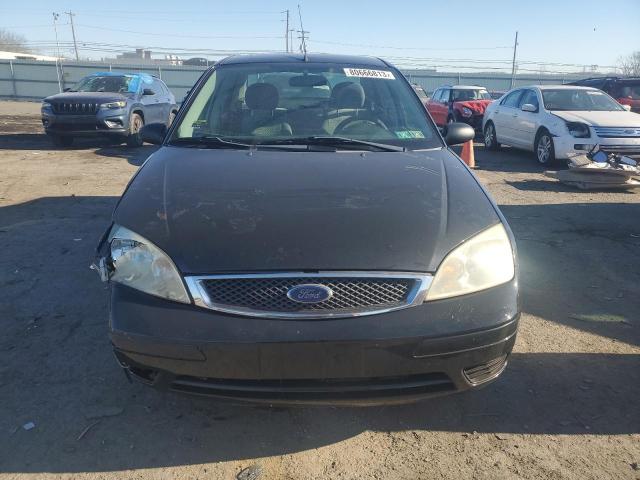 1FAFP34NX7W107924 - 2007 FORD FOCUS ZX4 BLACK photo 5