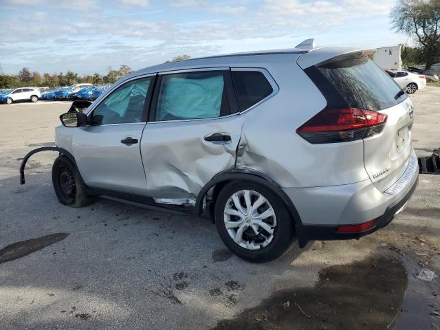 5N1AT2MT9LC715224 - 2020 NISSAN ROGUE S SILVER photo 2