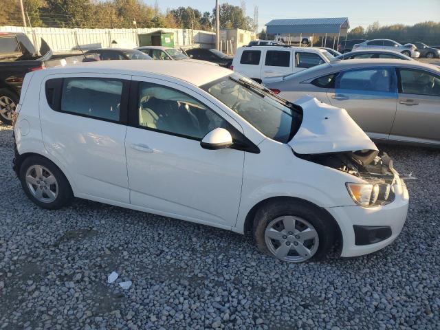 1G1JA6SH3F4184268 - 2015 CHEVROLET SONIC LS 白色 照片 4