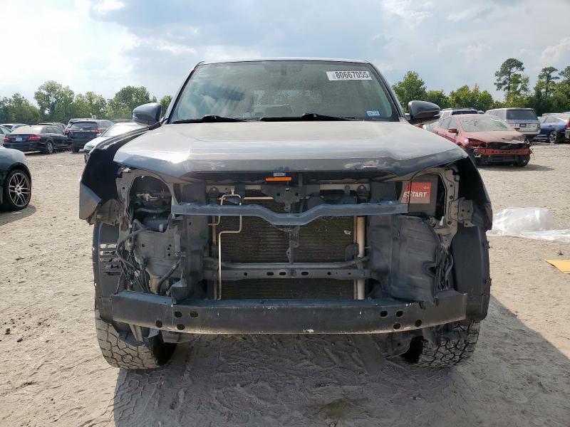 JTEBU5JR7G5318388 - 2016 TOYOTA 4RUNNER SR5/SR5 PREMIUM ნაცრისფერი ფოტო 5