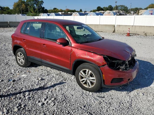 WVGAV3AXXEW028035 - 2014 VOLKSWAGEN TIGUAN S BURGUNDY photo 4