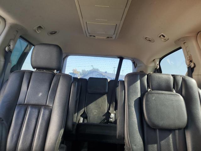 2C4RC1BG9GR301235 - 2016 CHRYSLER TOWN & COU TOURING BLACK photo 10