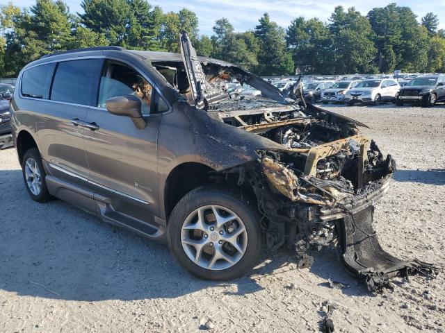 2C4RC1BG4HR667797 - 2017 CHRYSLER PACIFICA TOURING L TAN photo 4