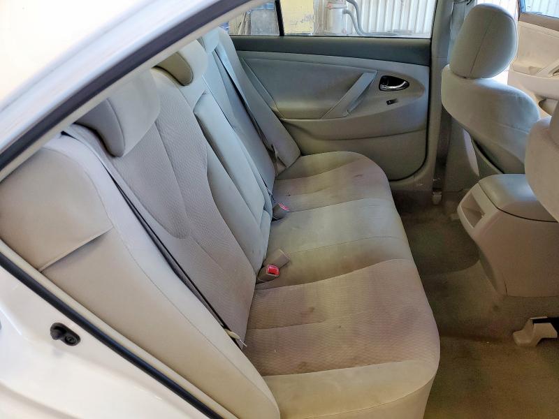4T1BF3EK1BU728212 - 2011 TOYOTA CAMRY BASE WHITE photo 10