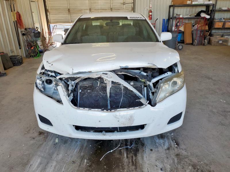 4T1BF3EK1BU728212 - 2011 TOYOTA CAMRY BASE WHITE photo 5