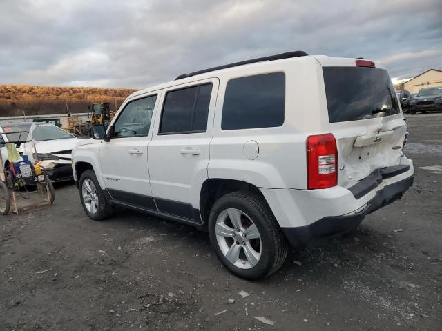 1C4NJRFB8CD556277 - 2012 JEEP PATRIOT LATITUDE WHITE photo 2